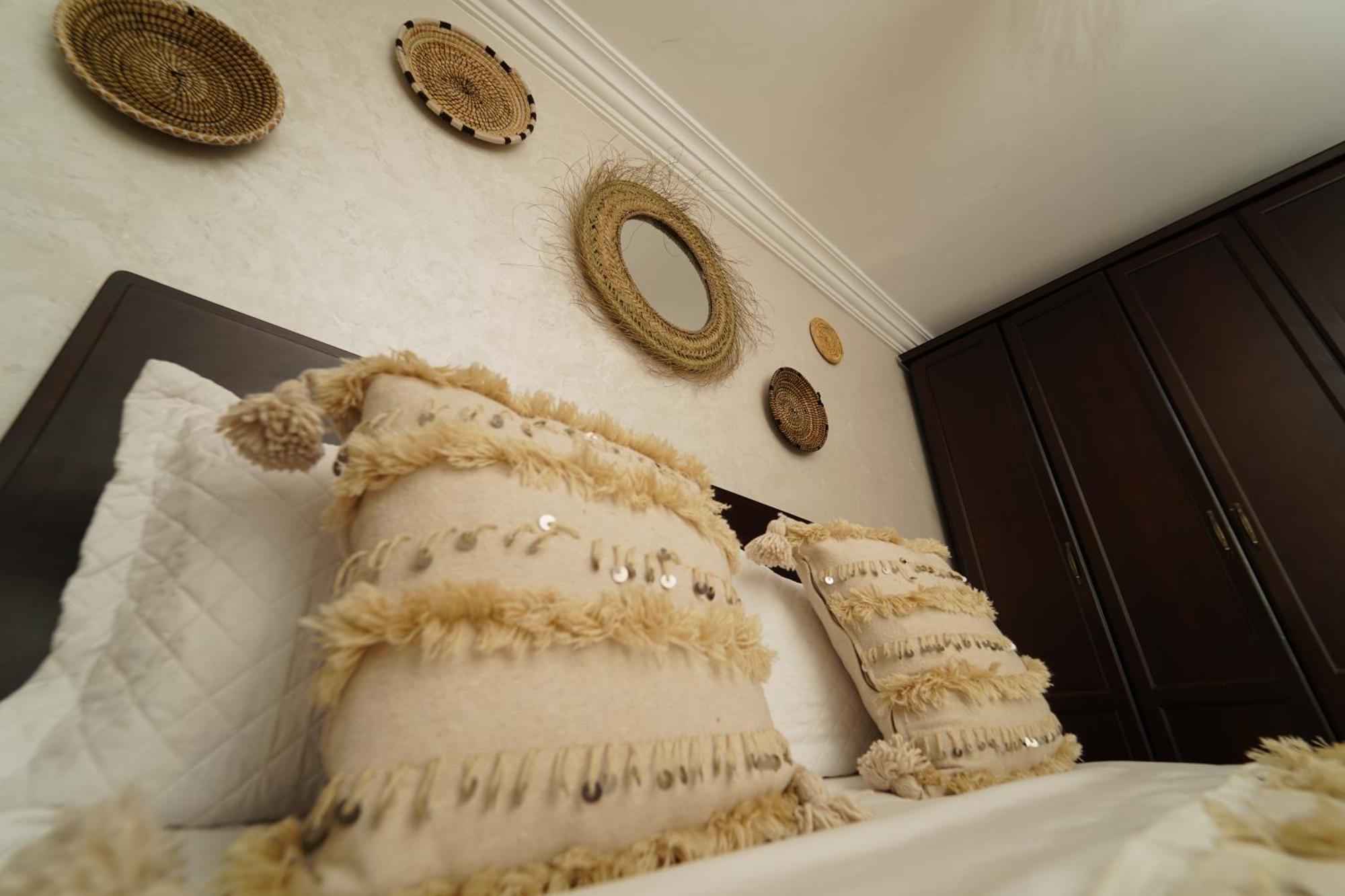 Waves Hunter Surf House Bed & Breakfast Агадир Екстериор снимка
