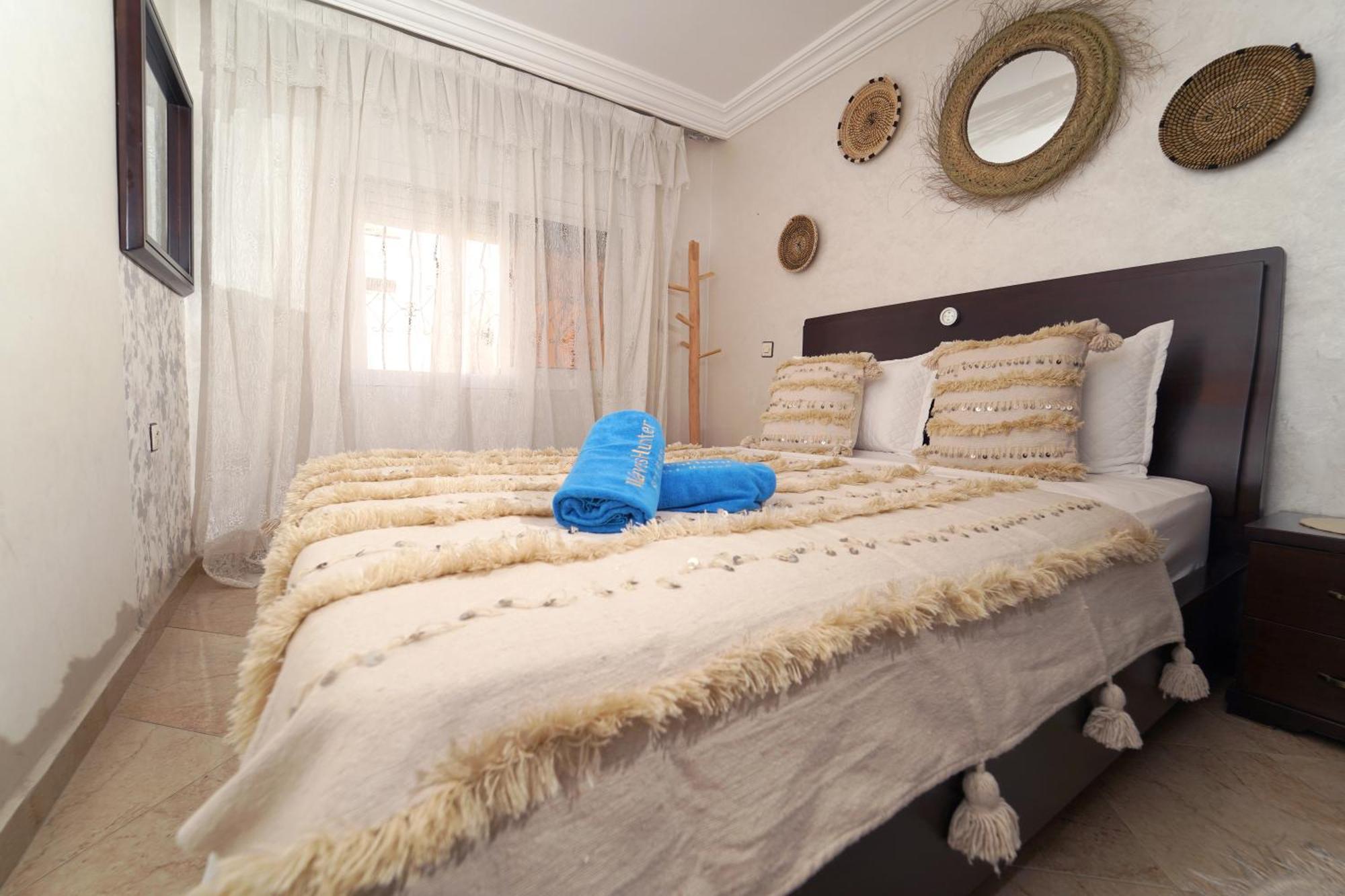 Waves Hunter Surf House Bed & Breakfast Агадир Екстериор снимка