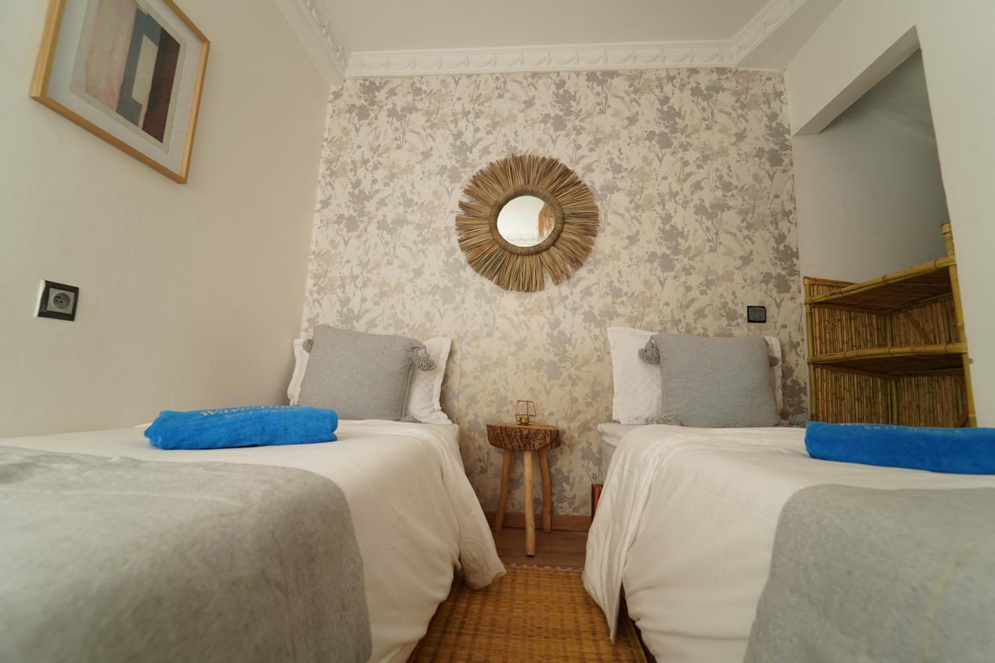 Waves Hunter Surf House Bed & Breakfast Агадир Екстериор снимка